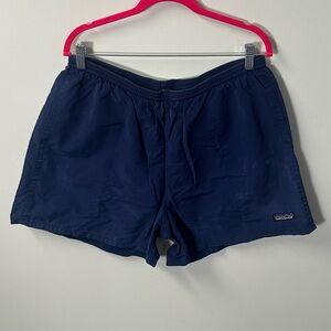 Y2K PATAGONIA men's navy mesh lined 5" baggies shorts, XL.